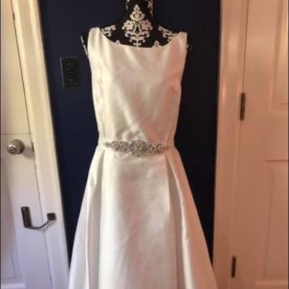 Wedding dress size 18 Adrianna Papell